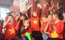 Nhà thủ môn Bùi Tiến Dũng có hàng trăm người đội mưa xem U.23 Việt Nam