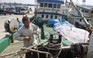 Ngư dân đóng tàu vỏ thép kiệt quệ vì nhà nước 'quên' hỗ trợ