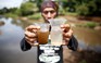 Hãi hùng nguồn nước đặc rác của 28 triệu dân Indonesia