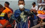Máy bay Indonesia chở 62 người mất tích, tìm thấy mảnh vỡ trên biển