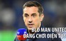 Neville: "Man United được điều hành như chơi điện tử!"