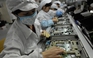 Foxconn giảm 50.000 công nhân lắp ráp iPhone