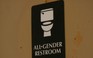 Trường học tại California có nhà vệ sinh ‘không phân biệt giới tính’