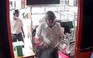 Xôn xao đoạn phim 2 người đàn ông đến nhà dân xưng cán bộ phường lừa bán vé ca nhạc