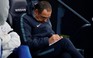 HLV Sarri có nguy cơ bị sa thải sau khi Chelsea thảm bại trước Man City