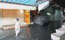 Hàng trăm nhà dân ở TP.HCM bị ngập: Có dấu hiệu cạy phá cống ngăn triều