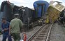 Tai nạn đường sắt thảm khốc: Đã đưa thi thể nhân viên tàu SE2 ra ngoài