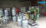 Cơ sở sang chiết gas lậu “giấu mình” trong bãi xe container