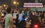 Cầu Sài Gòn kẹt cứng vì người dân đứng xem pháo hoa ngày 30.4