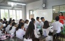 Học sinh THPT Bình Phú đi học trở lại sau sự cố trường bị tốc mái