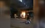 Cháy nhà ở Q.Bình Tân, công an vây bắt một nam thanh niên