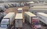 Cận cảnh hơn 1.000 container nông sản mắc kẹt ở Cửa khẩu Móng Cái