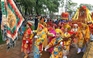 Hàng ngàn người đến Huế dự Lễ hội Điện Huệ Nam