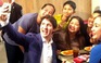 Thủ tướng 'soái ca' Canada thân thiện đi ăn gà rán ở Manila
