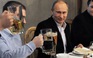Tình bạn ‘bia bọt’ giữa ông Putin và bà Merkel