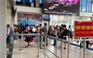 Sân bay Tân Sơn Nhất đông nghẹt người về quê ăn tết giữa Covid-19