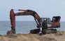 [VIDEO] Cảnh sát môi trường bắt quả tang DN khai thác cát bờ biển