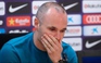 Iniesta bật khóc khi chính thức nói lời chia tay Barcelona