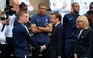 Tổng thống Emmanuel Macron thăm và động viên đội tuyển Pháp