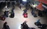 Toán cướp ngang nhiên cưỡi 4 chiếc Harley-Davidson ra khỏi cửa hàng