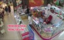 Vờ mua nước hoa, lẻn vào trộm điện thoại của nhân viên trong siêu thị