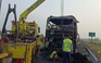 Xe giường nằm cháy rụi trên cao tốc TP.HCM - Trung Lương mùng 8 Tết