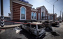 Nga thừa nhận 'bi kịch' tổn thất, Ukraine tố Nga bắn tên lửa vào ga xe lửa
