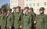 Nhiều tâm tư, lính dự bị Nga tạm biệt người thân lên đường nhập ngũ