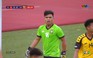 Tấn Sinh sút phạt hiểm hóc khiến thủ môn U.22 Brunei phải trổ tài