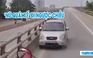 ‘Nữ quái xế’ lái ô tô ngược chiều, đối đầu container trên cầu vượt