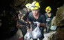 Thái Lan khoan hơn 100 lỗ thông vào núi tìm đường cứu đội bóng nhí